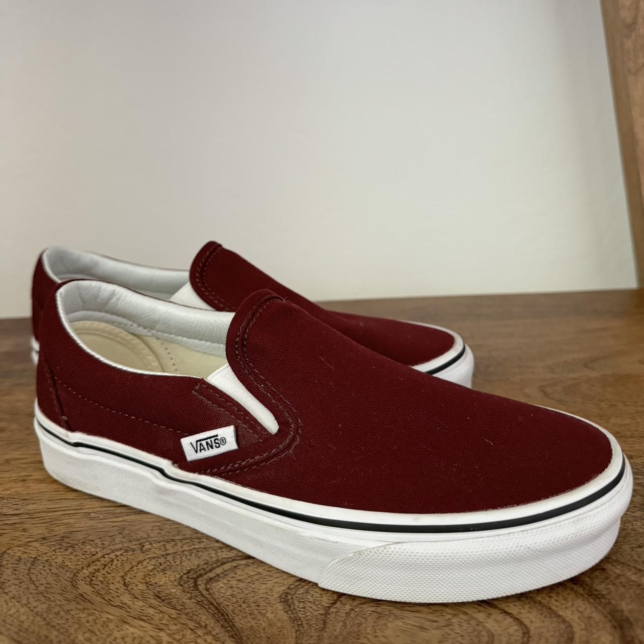 Vans Classic Slip On burgundy and white •worn once