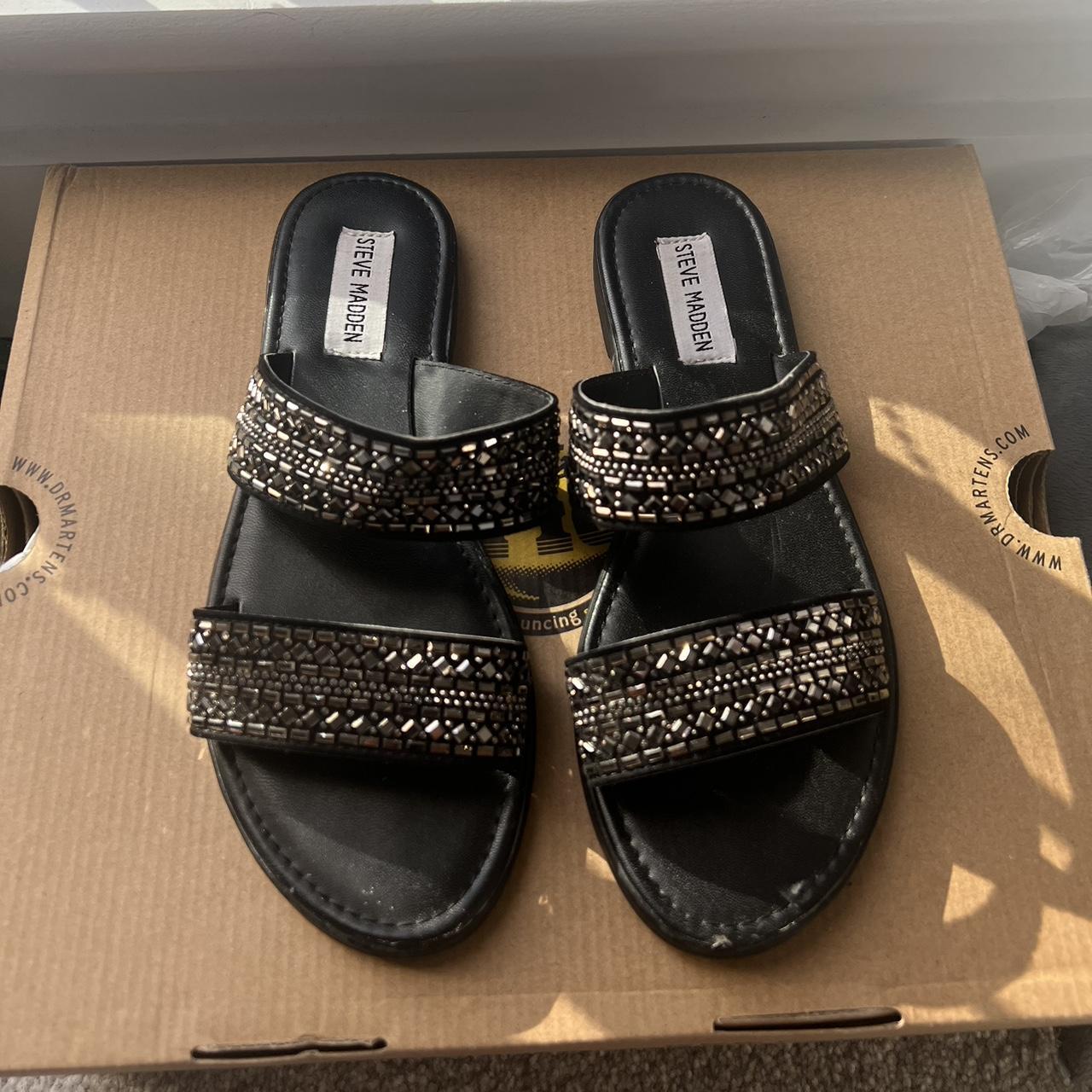 Steve Madden Women's Black Sandals | Depop