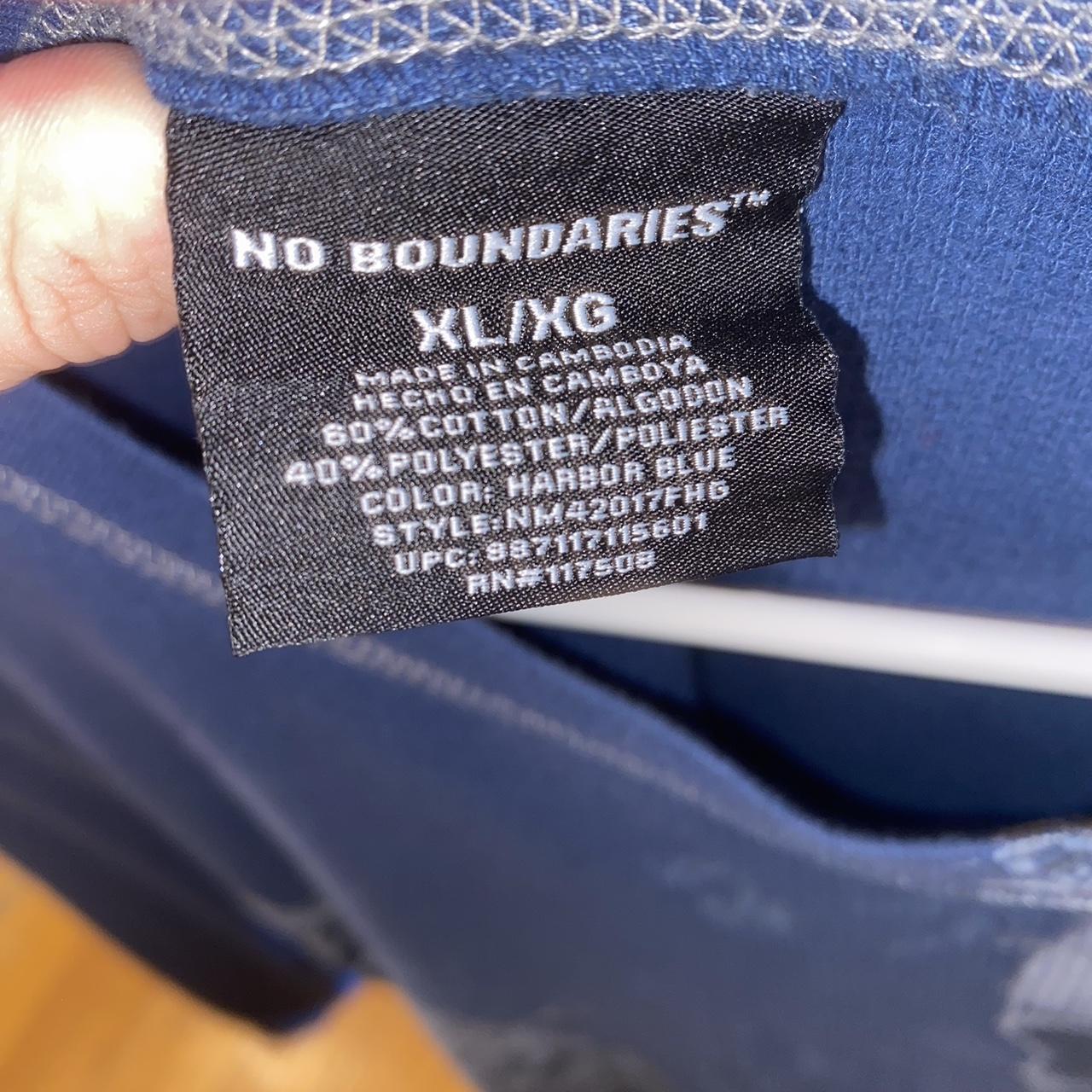 No boundaries graphic tee - XL Size but fits more... - Depop