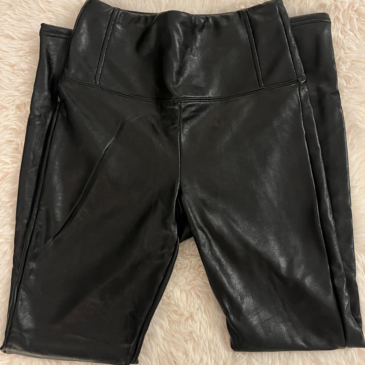 Black HUE leggings! Originally bought on  - Depop