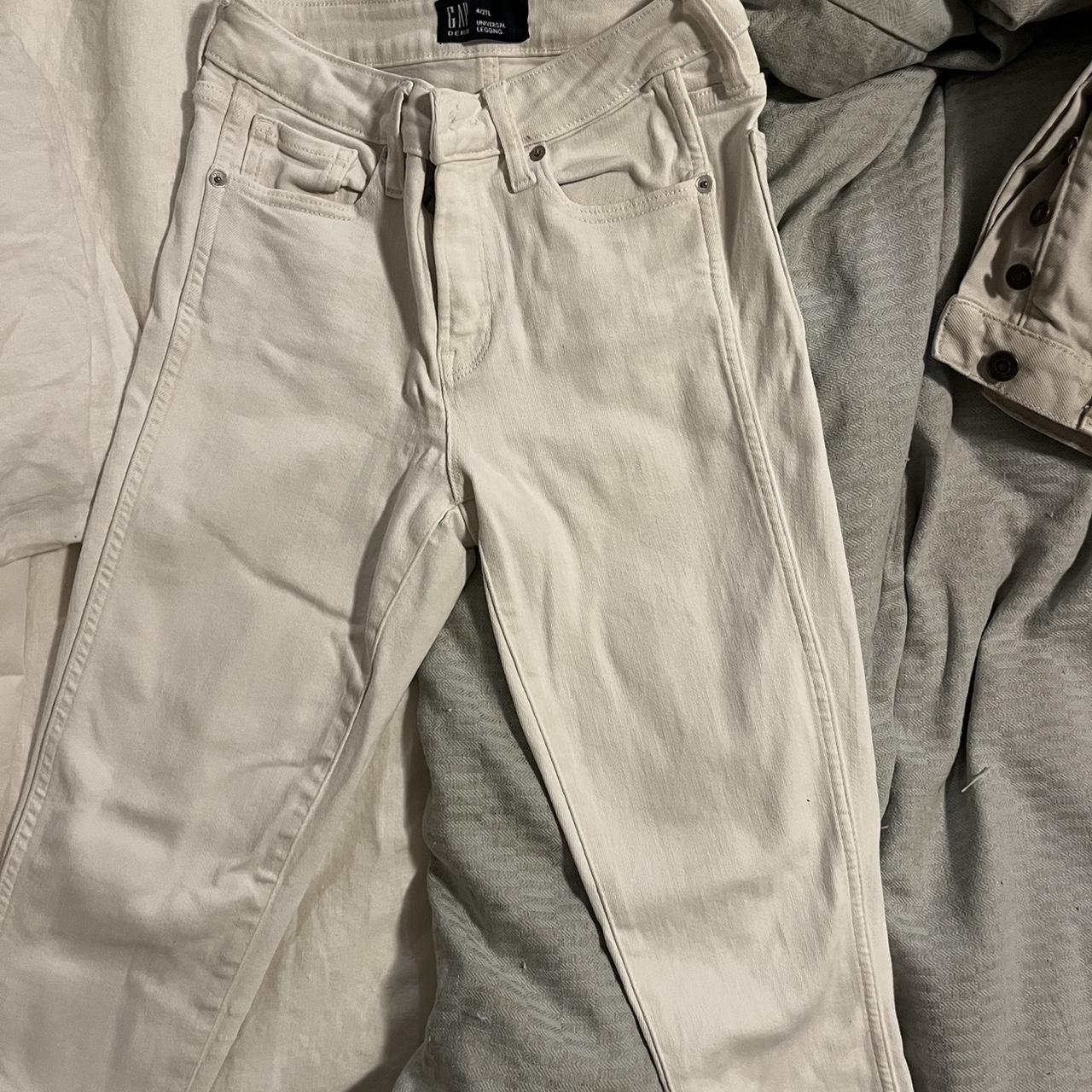 Gap denim white skinny jeans white size 4/27 long - Depop