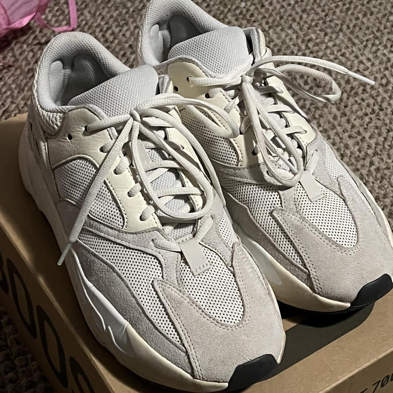 yeezy analog size 5