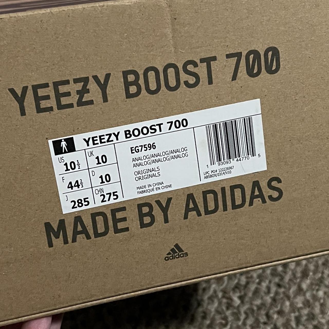 yeezy analog size 5