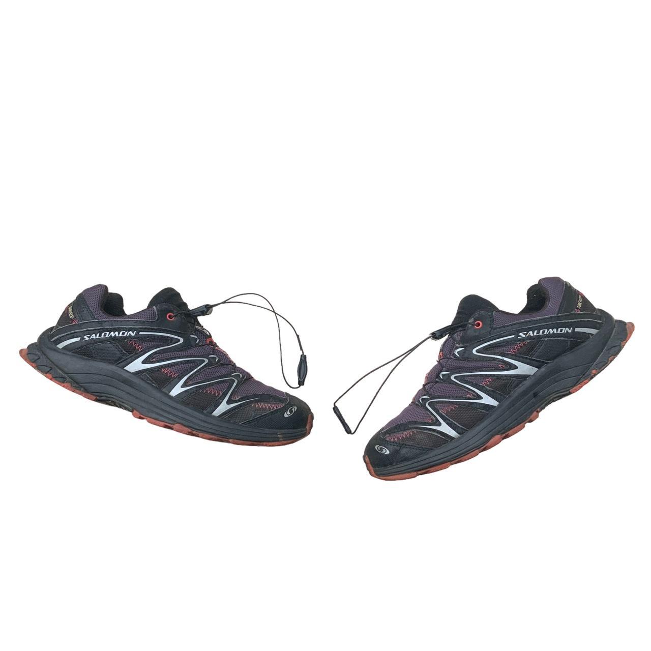 salomon walking trainers