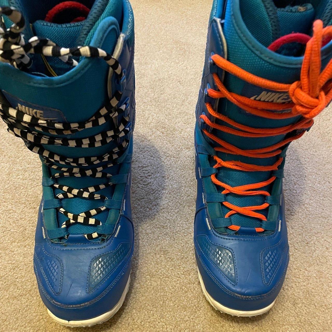 nike snowboard boots blue