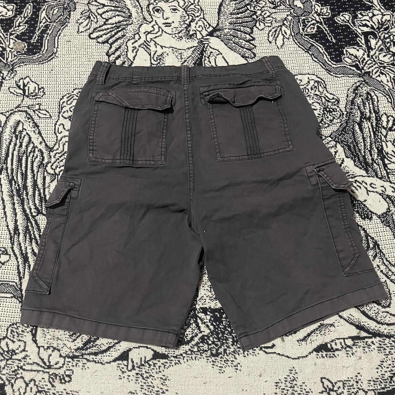 Y2K baggy grey and black cargo shorts no... - Depop