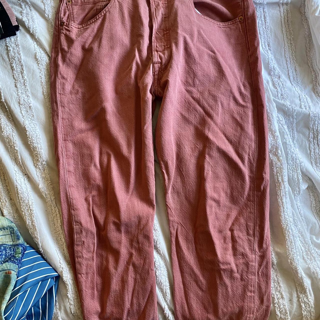 Levi's Women's Pink Jeans | Depop