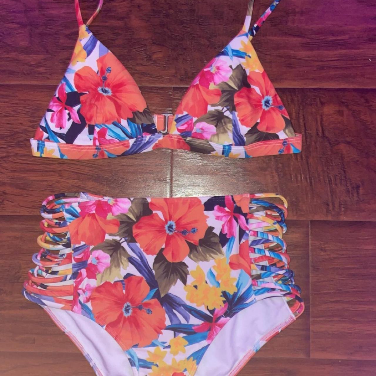 Hollister Co. Women's Pink and Orange Bikinisandtankinisets Depop