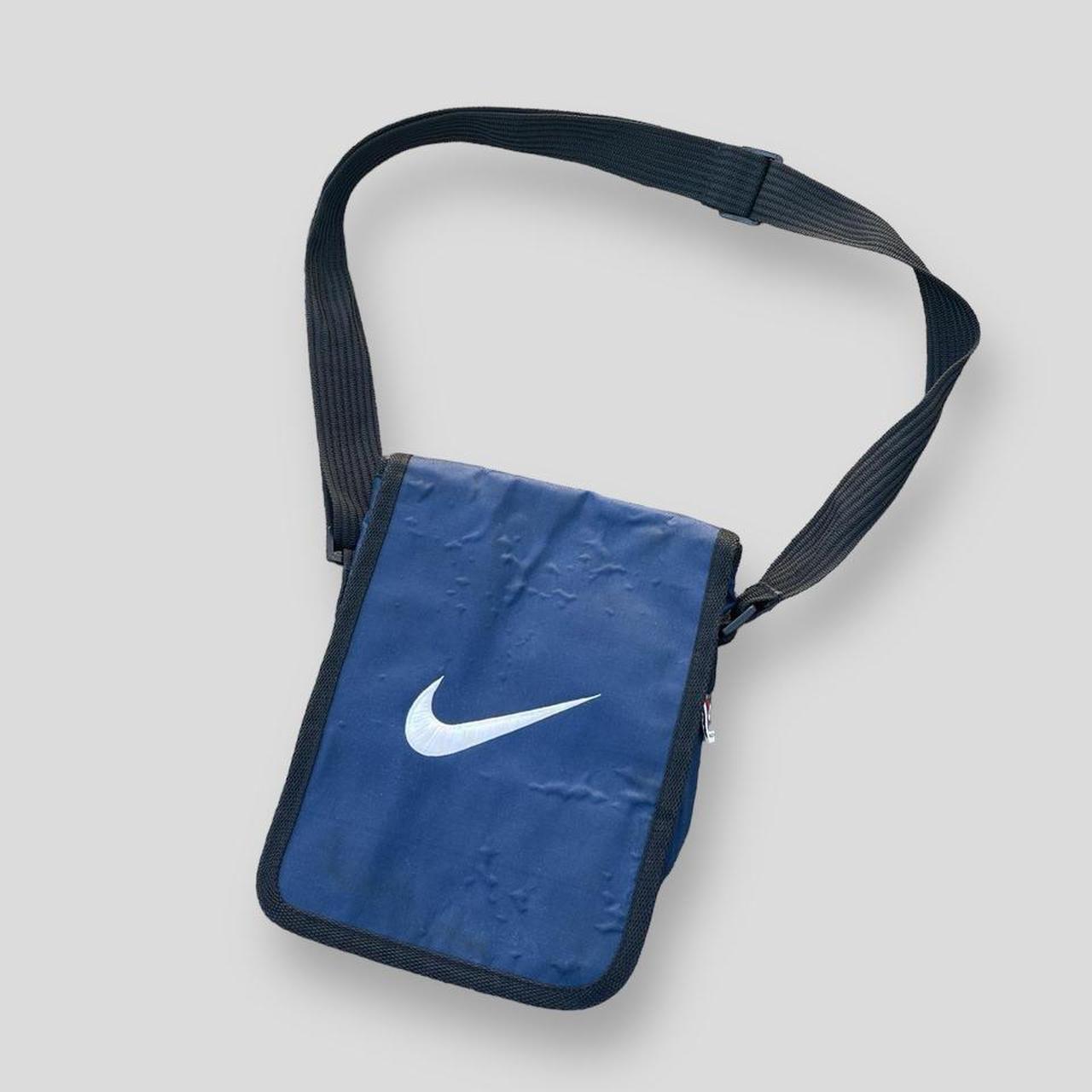 Nike side cross body bag Adjustable strap