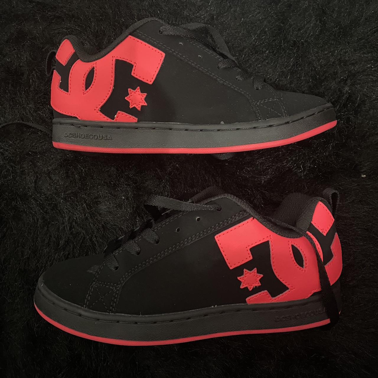 womens pink and black dc shoes