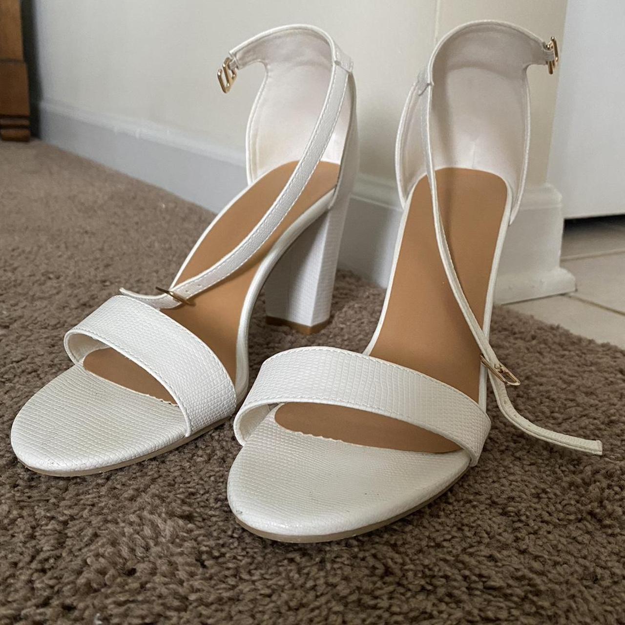 dm white sandals