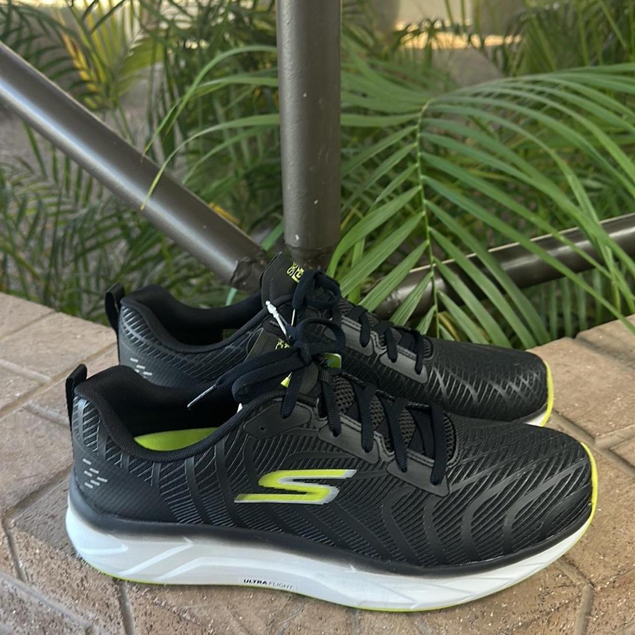 Skechers on the go deals mens green