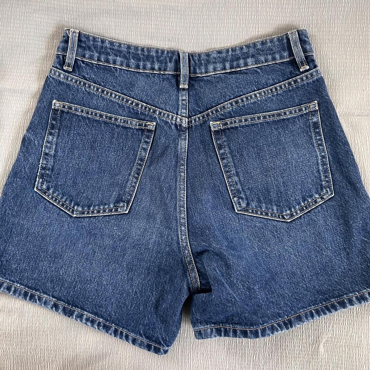 Zara Women's Blue and Navy Shorts | Depop