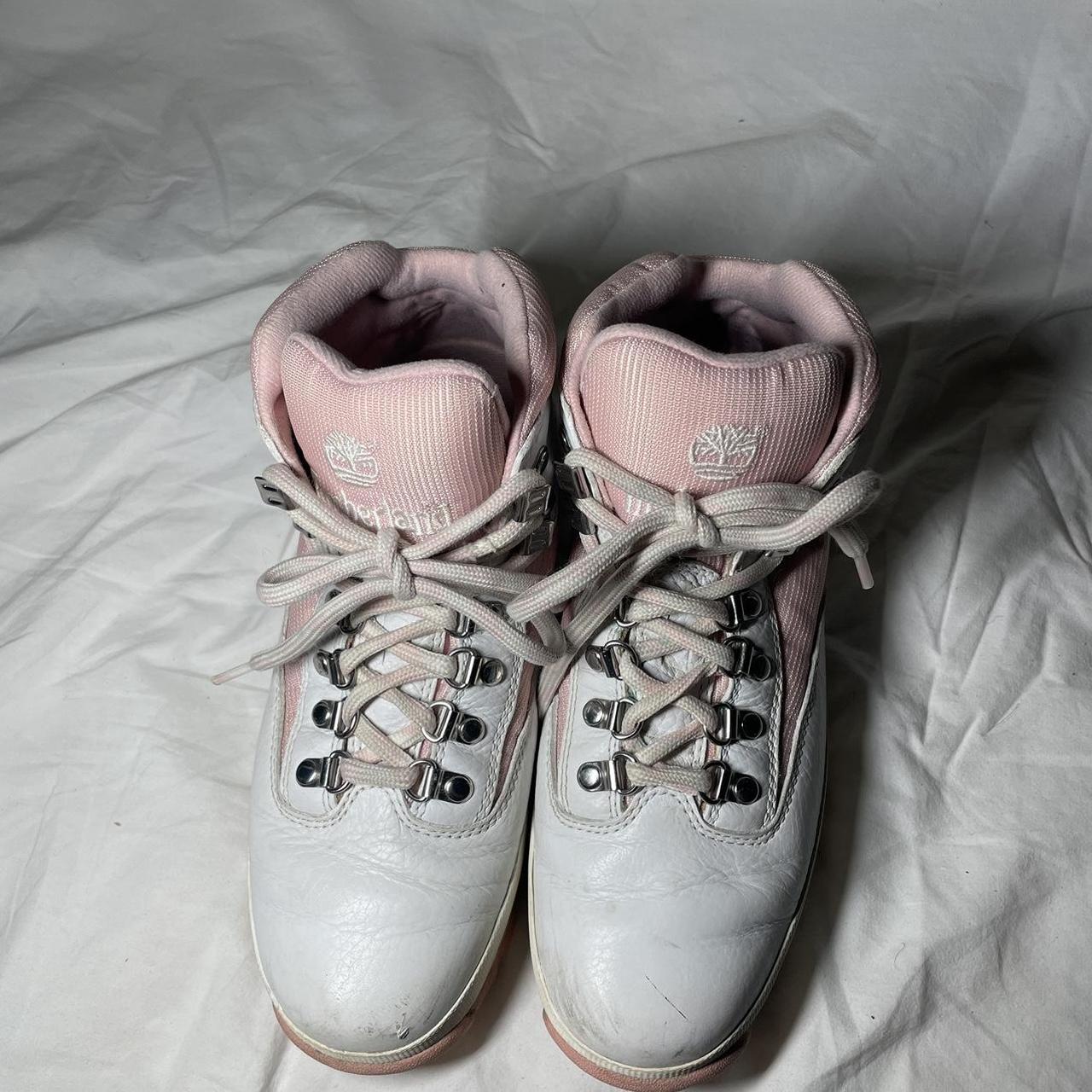 Pink and white timberlands women's best sale