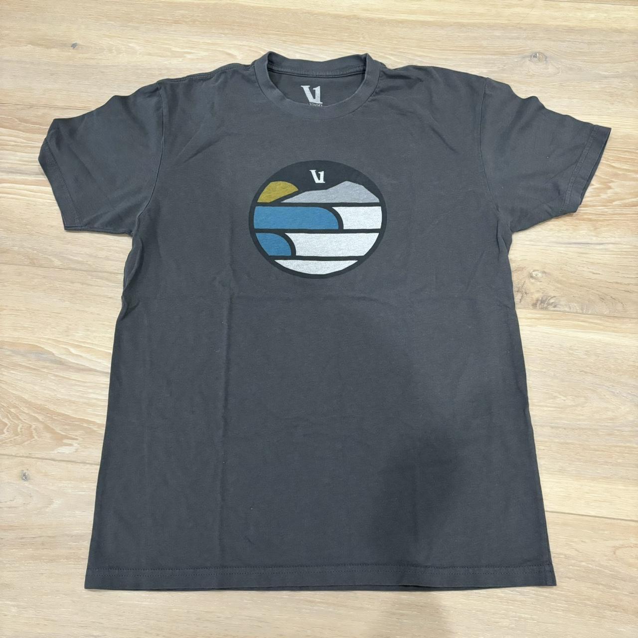 Men's vuori tee Size md #vuori #tee - Depop