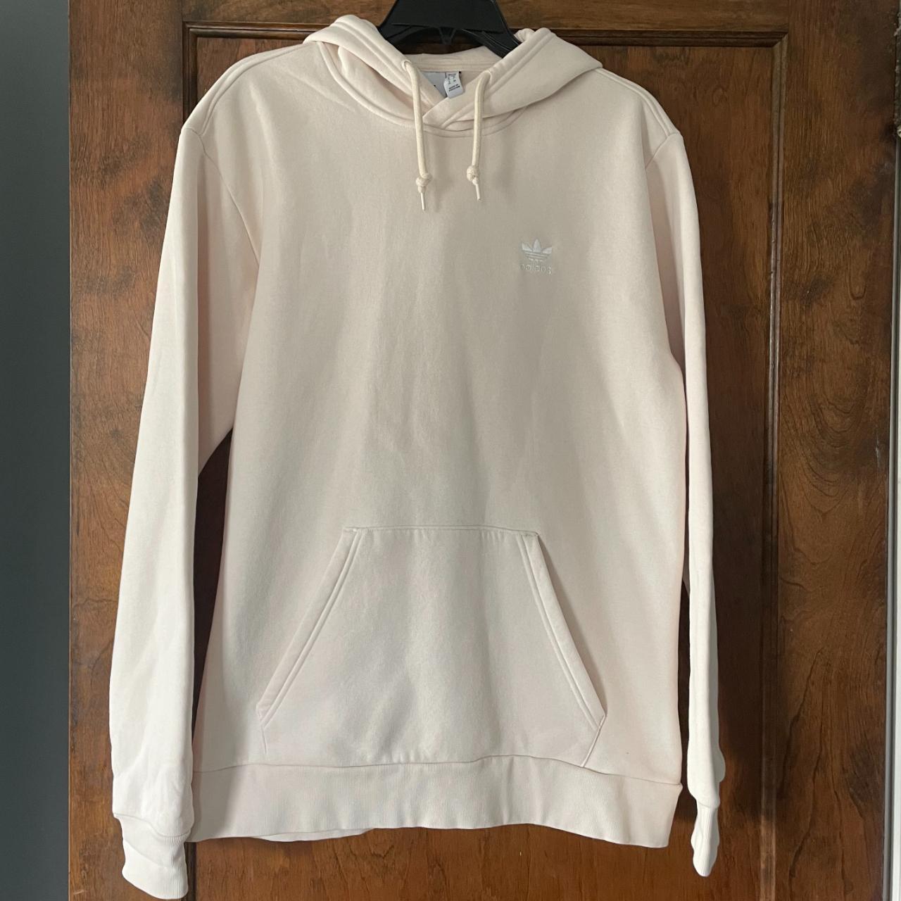 adidas Originals Men's Adicolor Essentials Depop