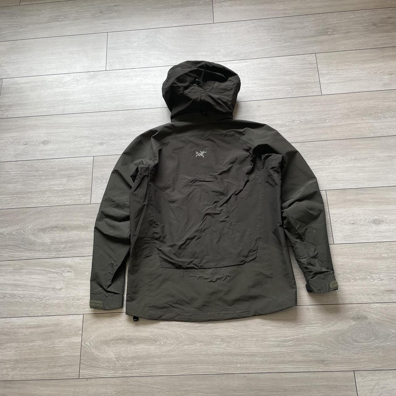 Men’s Khaki Green Arc’teryx Sidewinder Jacket Can... - Depop