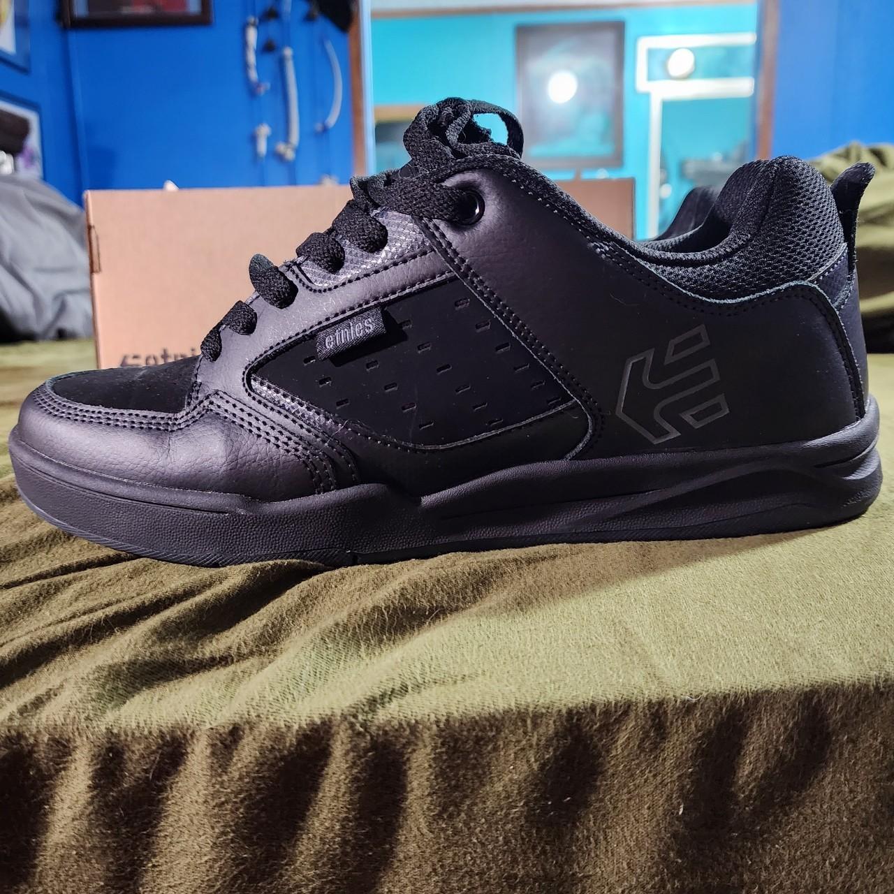 Etnies best sale cartel black