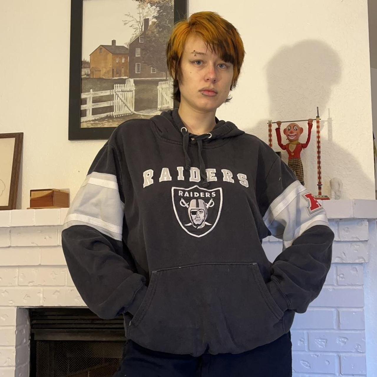 Oakland Raiders NFL Sweatshirt - Medium – The Vintage Store