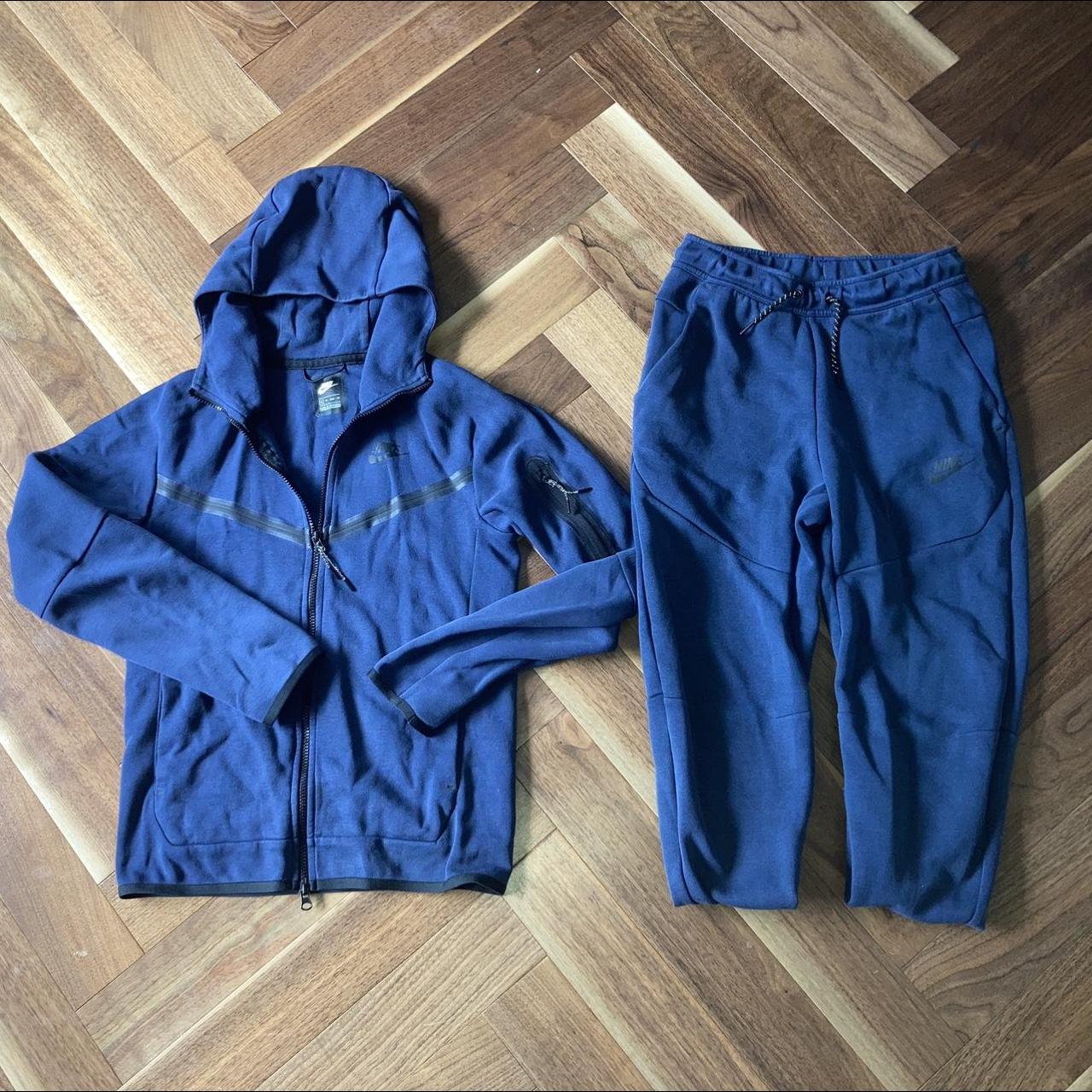 Nike tech 2024 navy tracksuit