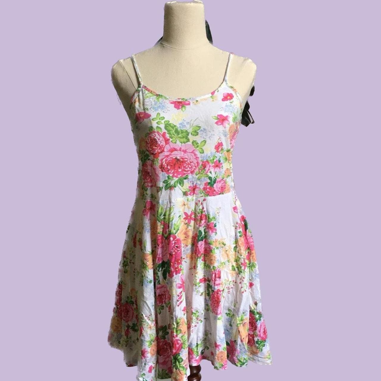 REDUCED Summery Pink Floral Dress • 100% Cotton... - Depop