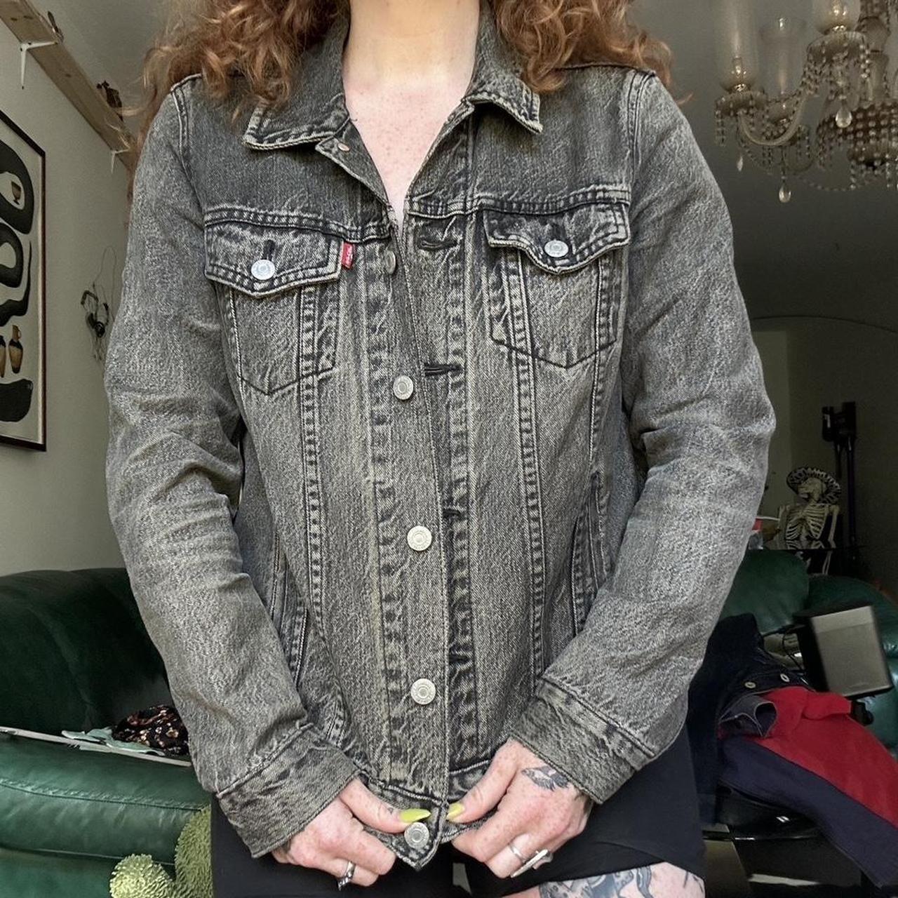 Levis Washed Black Denim Jacket Women s M used but. Depop