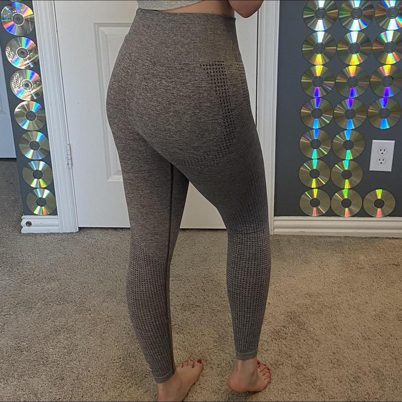 gymshark leggings, size small, great condition! - Depop