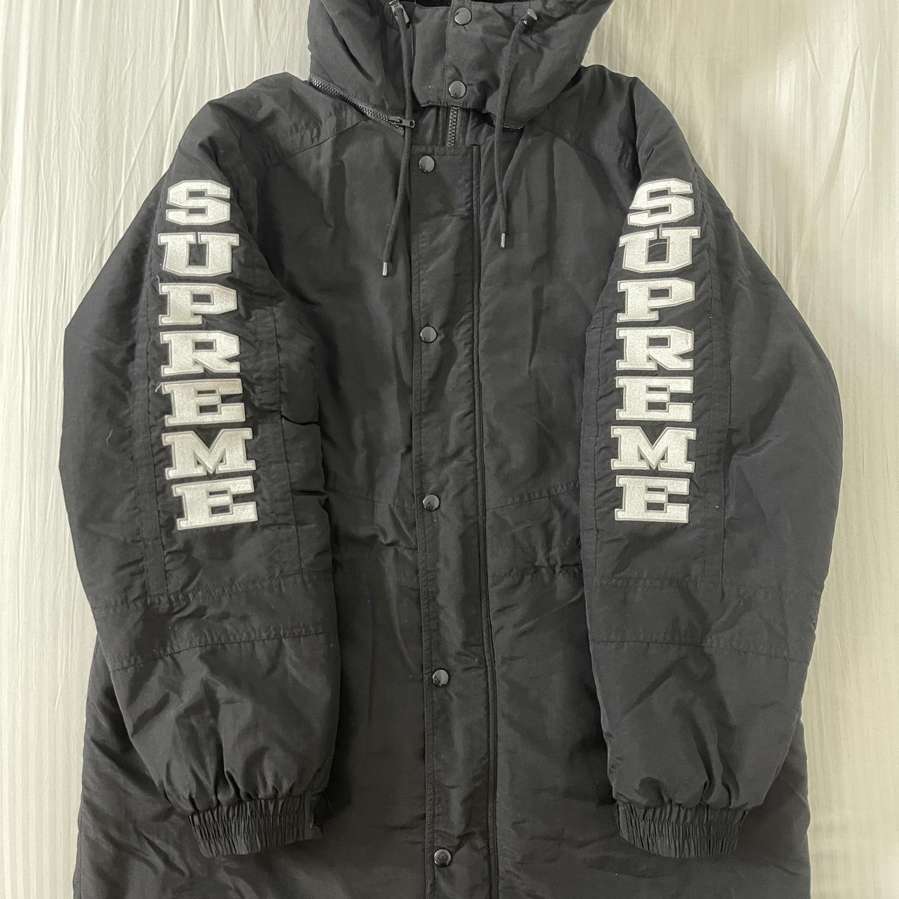 Supreme sleeve logo sideline parka season FW 18 Ive...