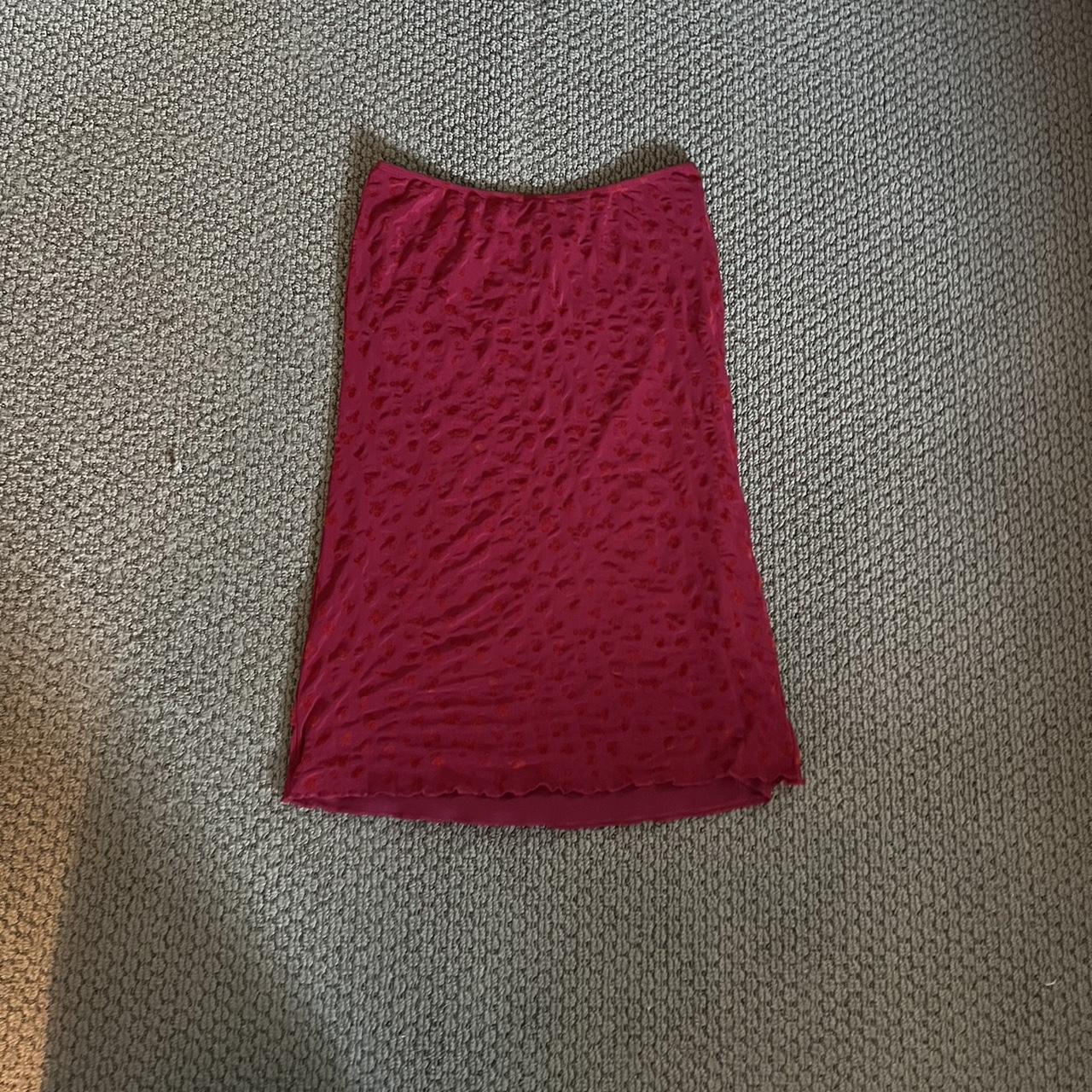 Motel Red Midi Skirt - Depop