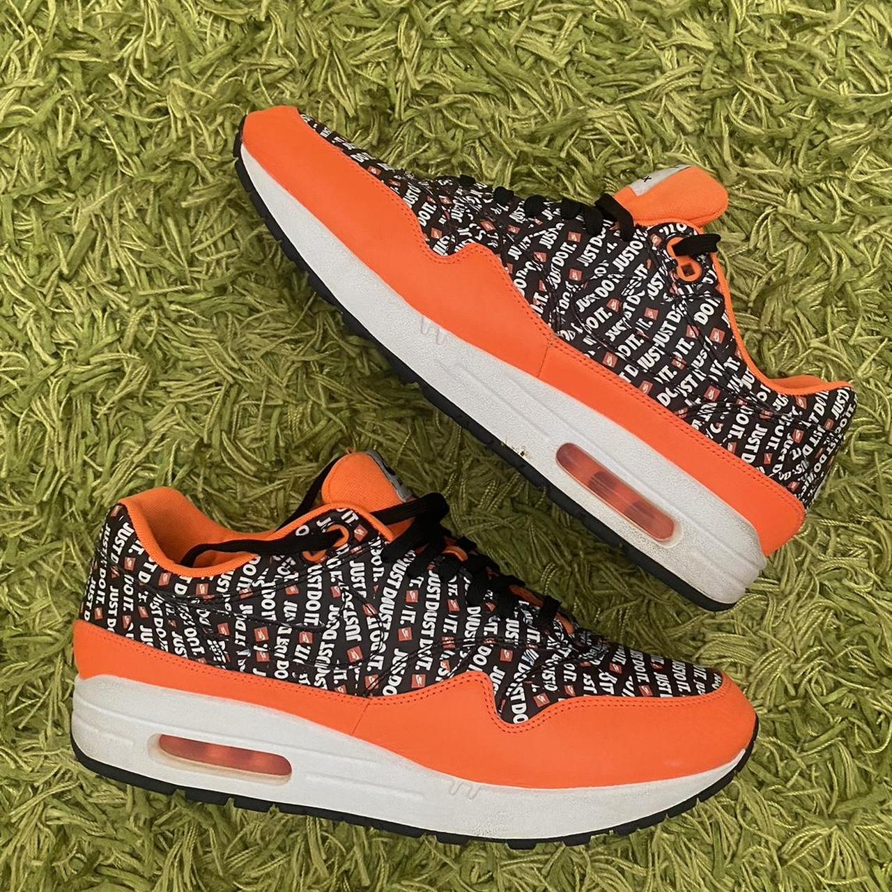 Nike air max store 2018 mens orange