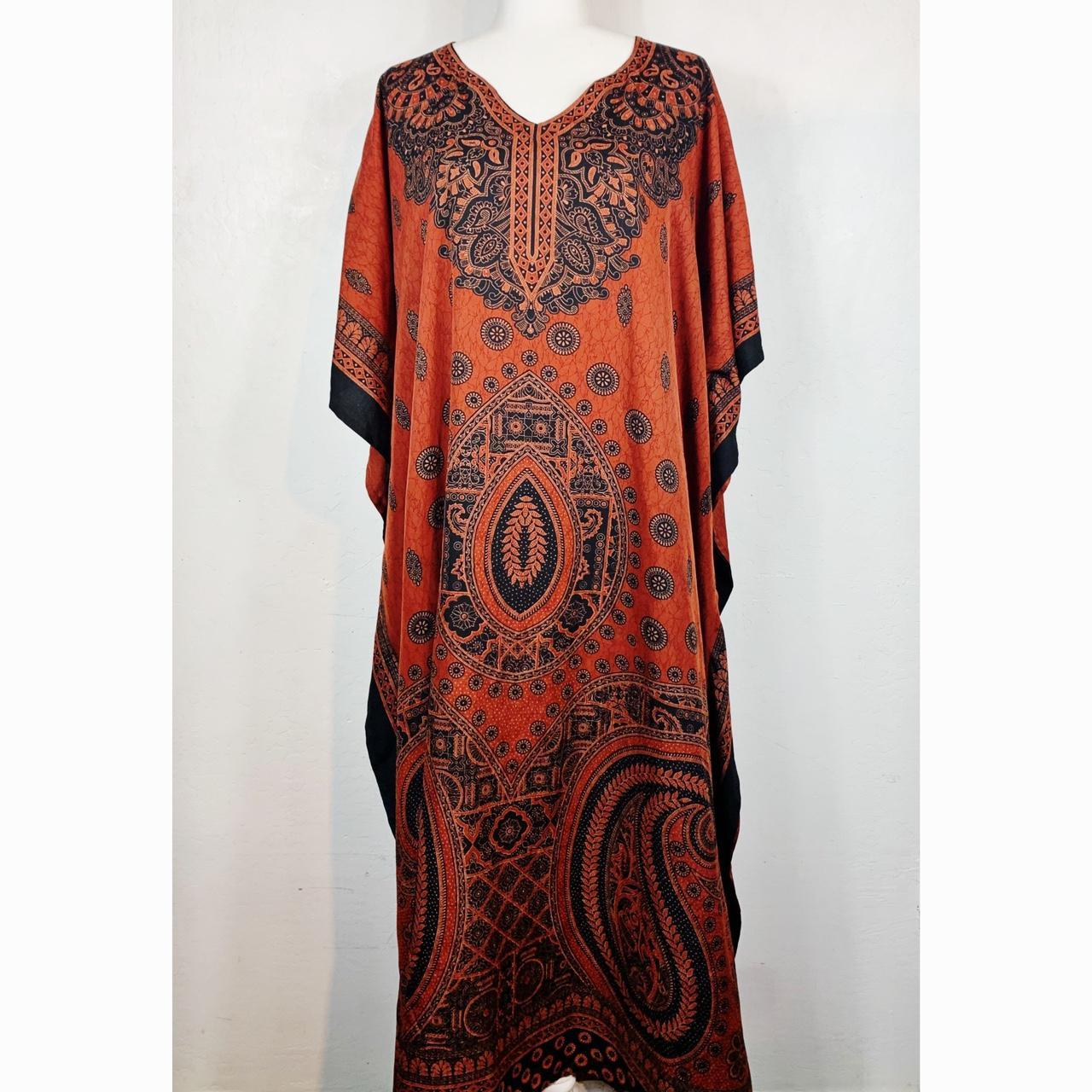 VTG Paisley Caftan Muumuu  Muumuu, Clothes design, Caftan