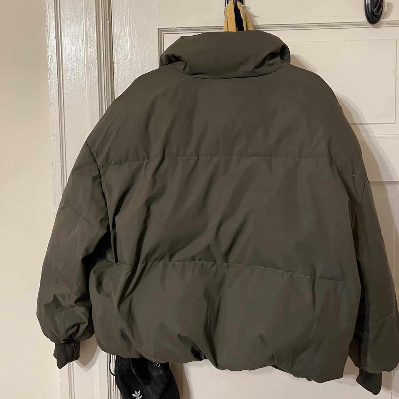 Olive green puffer jacket in great condition - Depop