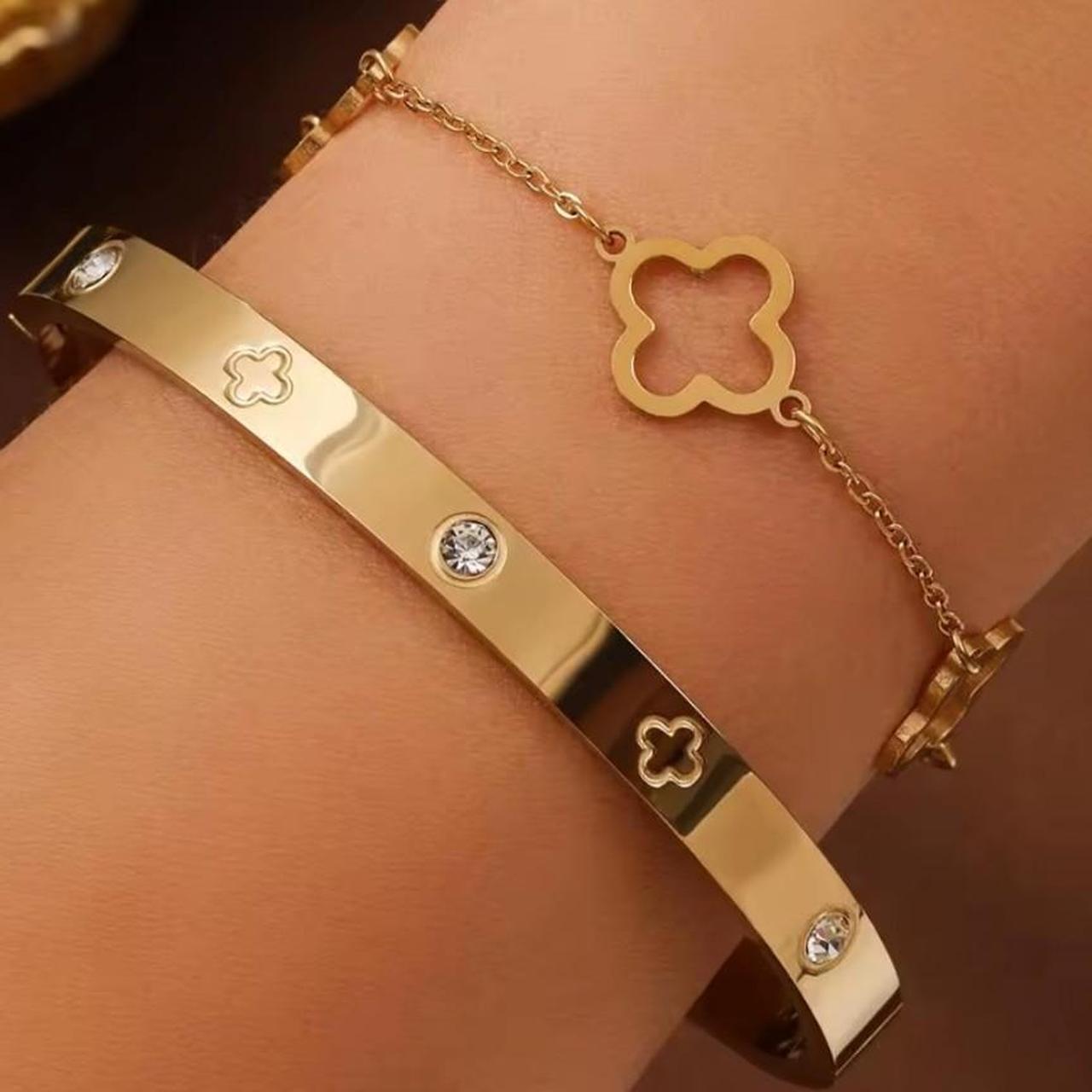 item listed by lux_jewellery