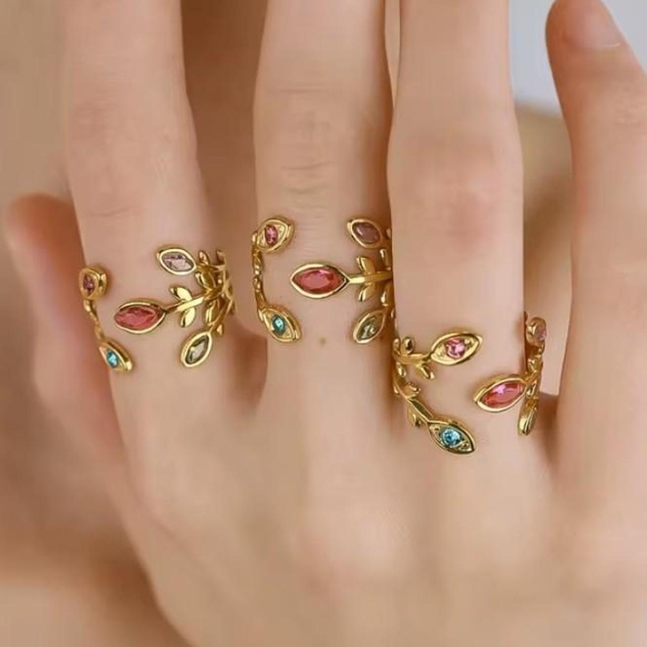 item listed by lux_jewellery