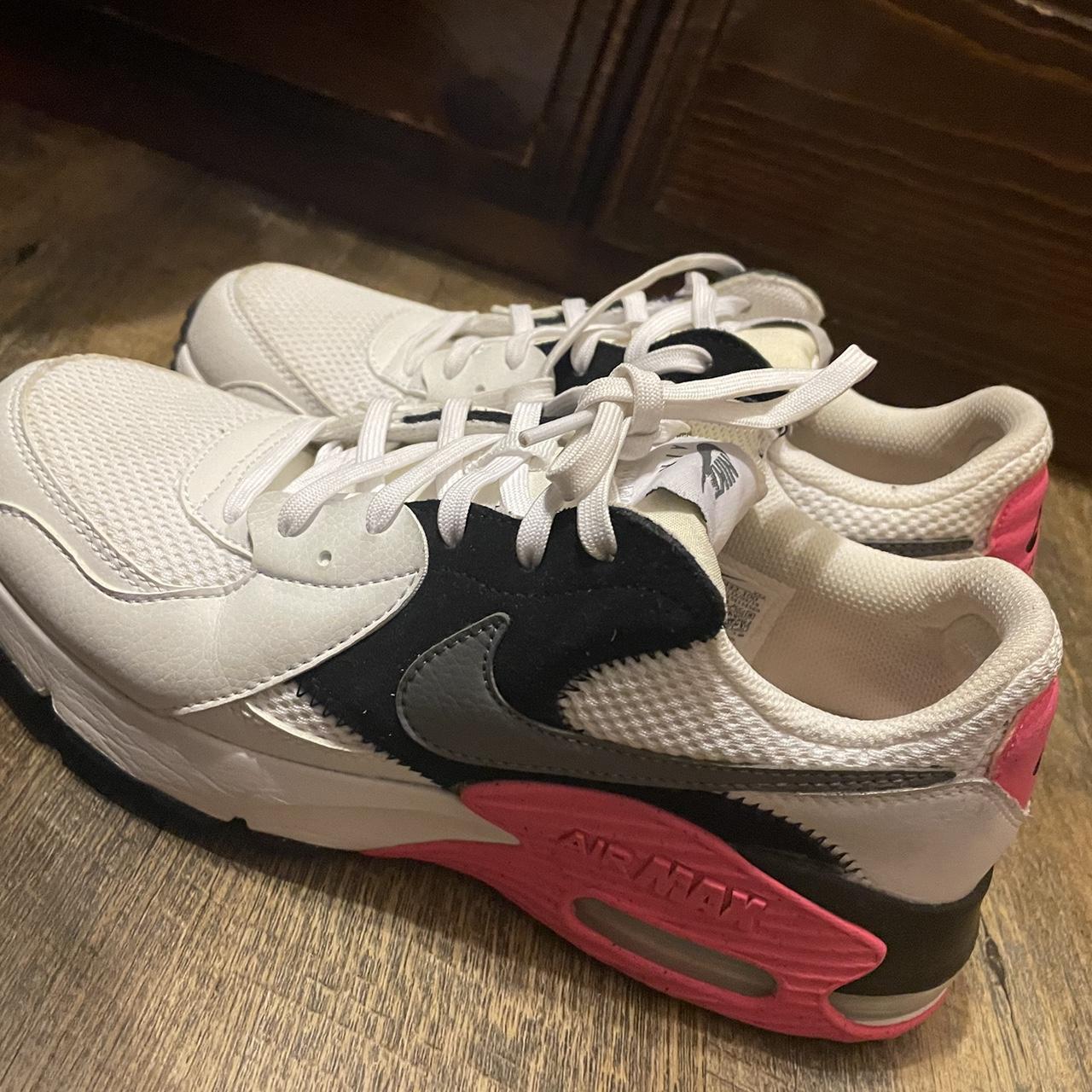 nike air max size 8 in women’s some wear but... - Depop