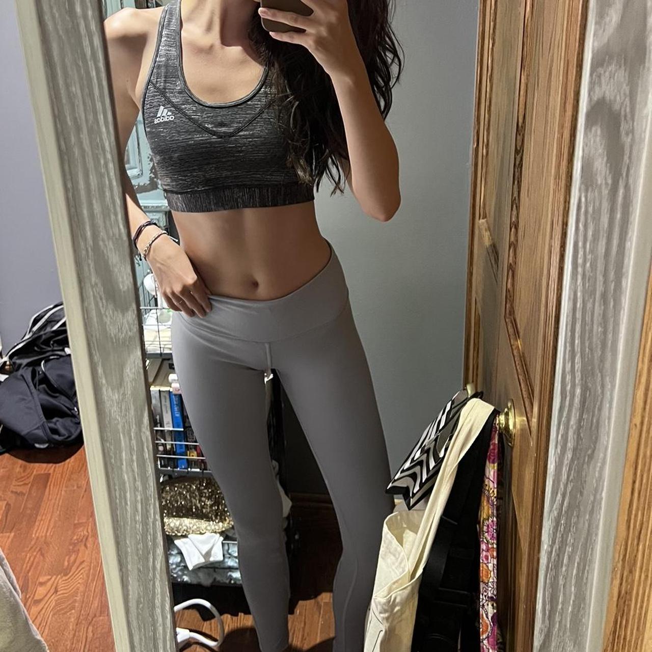 Victoria's Secret Sport knockout grey capri athletic leggings size