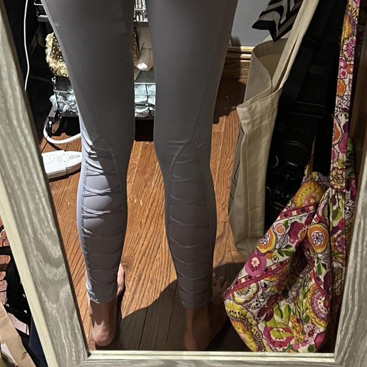 Victoria sport leggings. Size 6 or medium!!! They - Depop