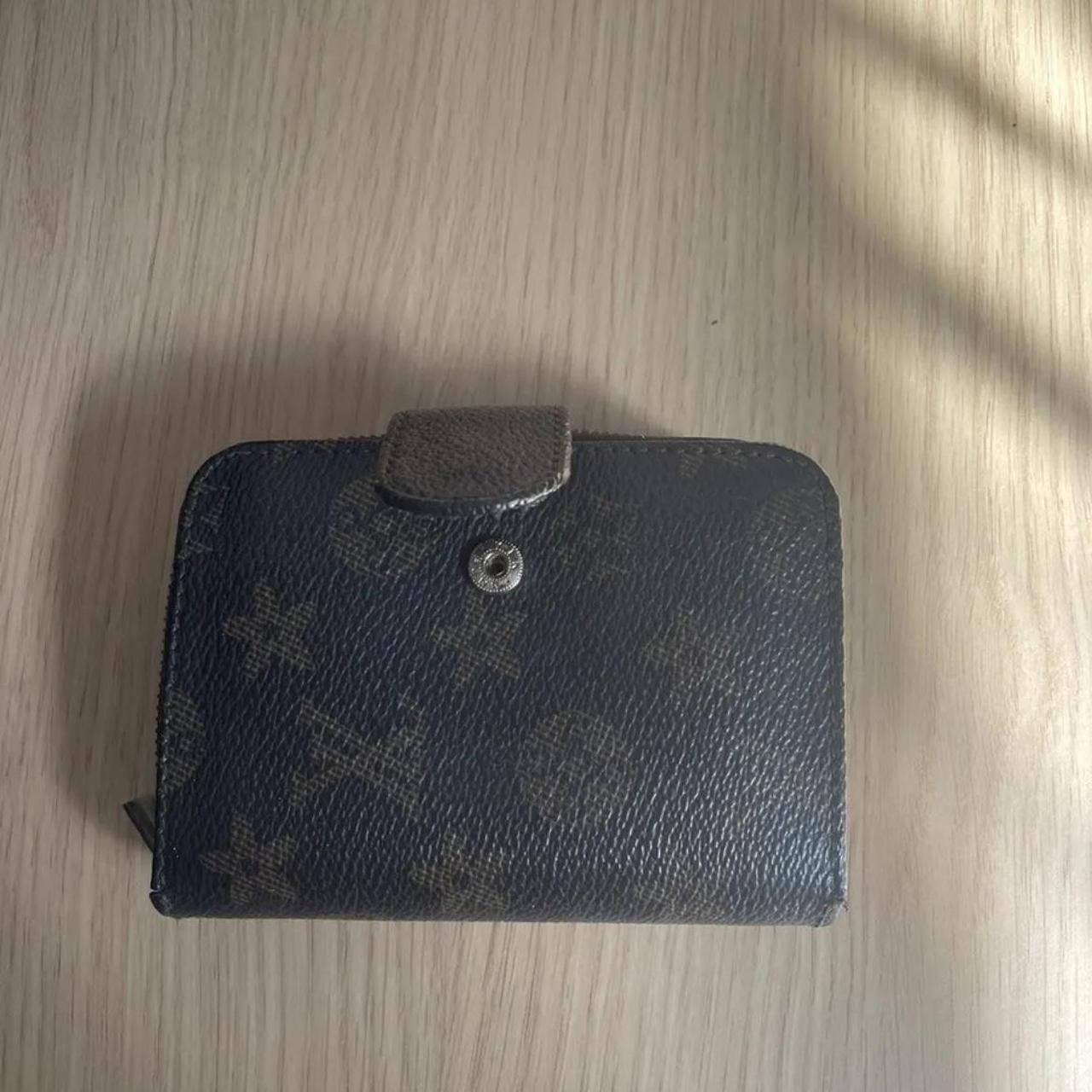 Authentic Louis Vuitton insolite wallet. Shows - Depop