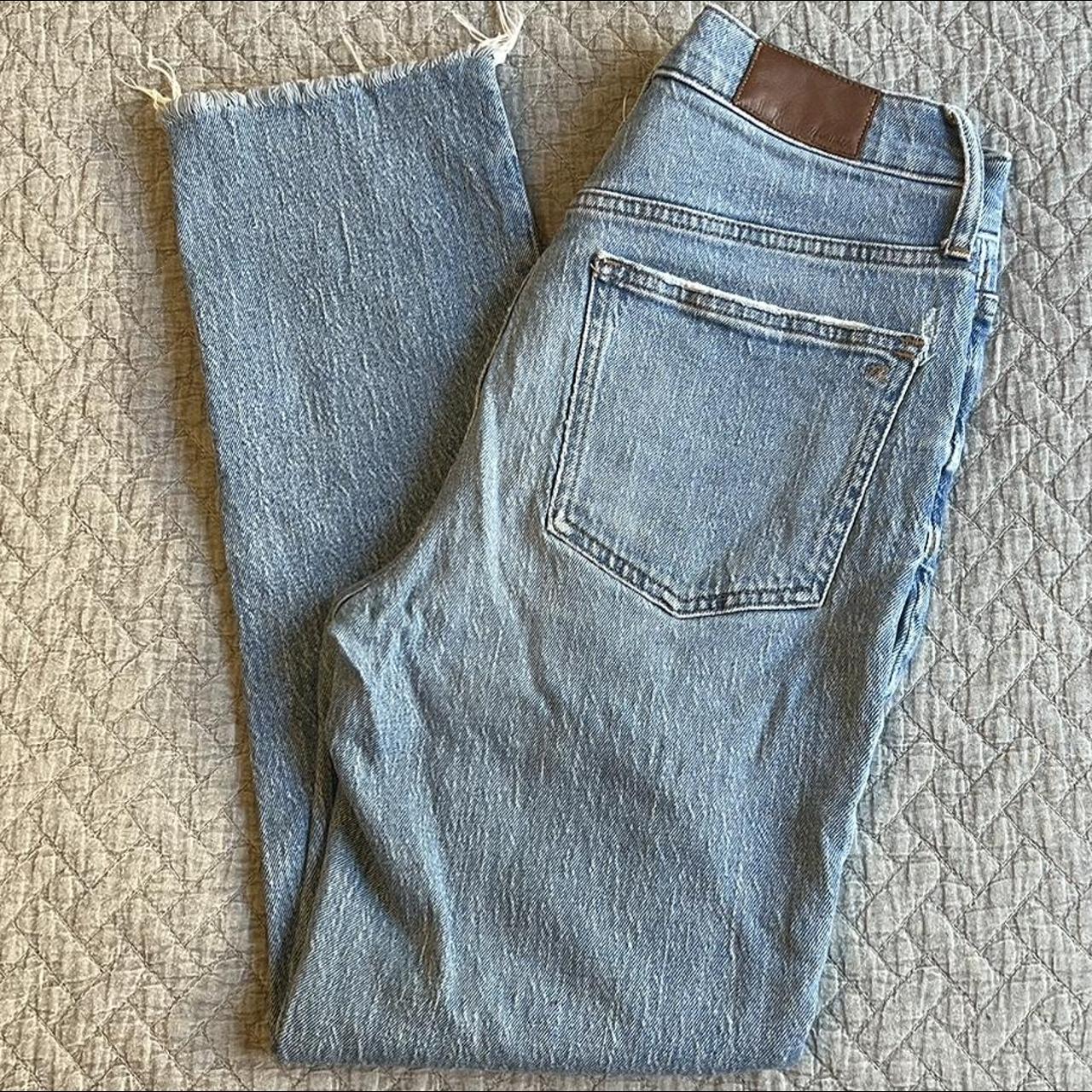 Light wash “the perfect vintage jean” by Madewell.... - Depop