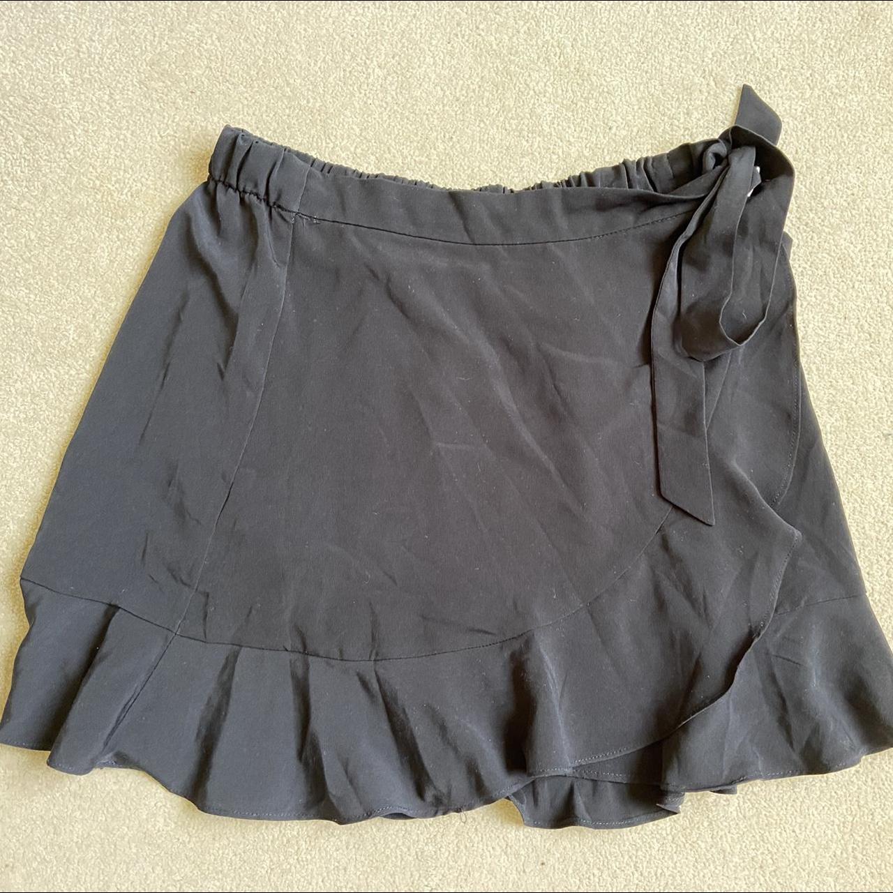 cute flowy black skirt, perfect for summer as not... - Depop