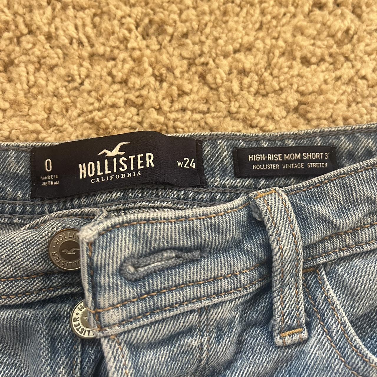 hollister high rise mom shorts, size 0/24”... - Depop