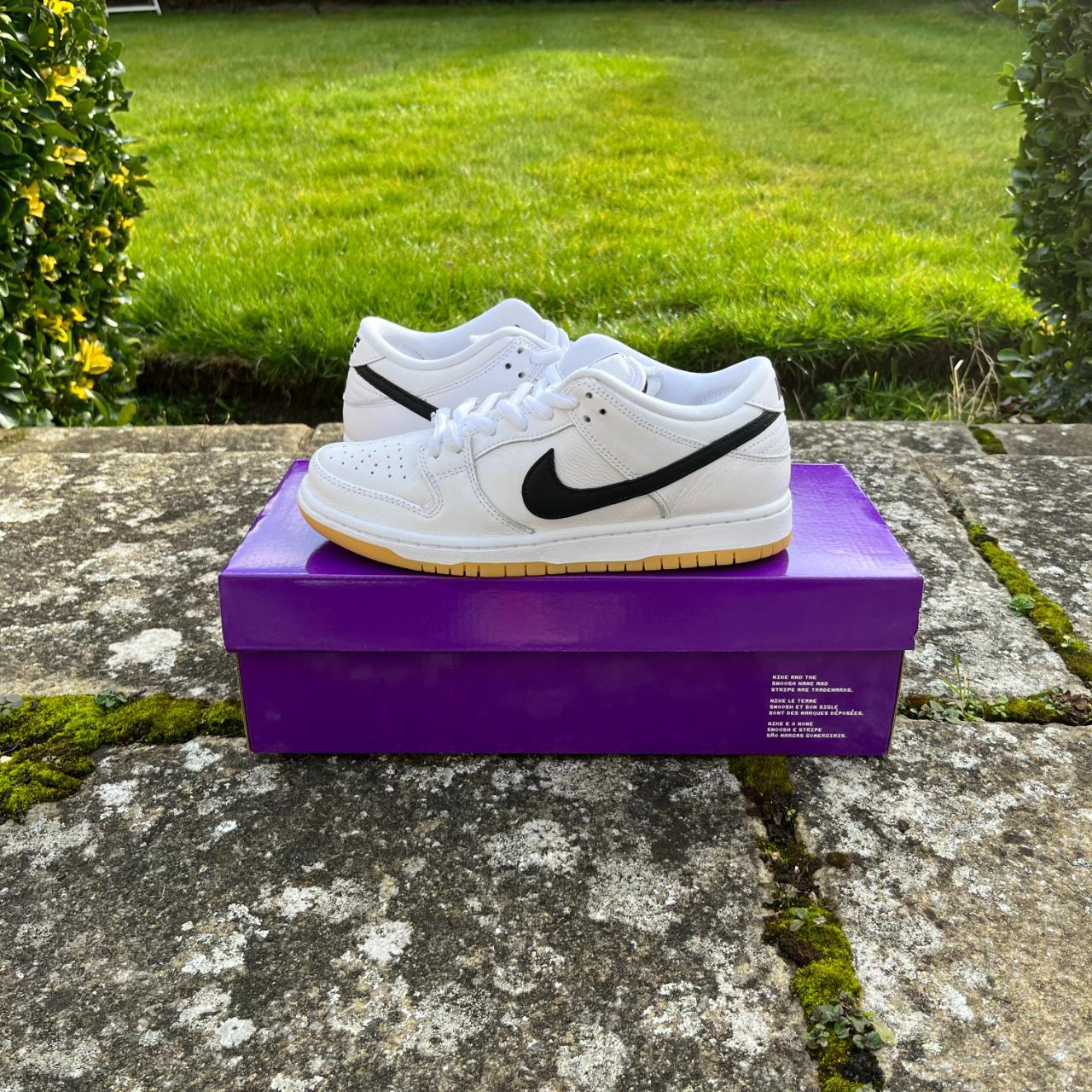 nike-men-s-white-trainers-depop