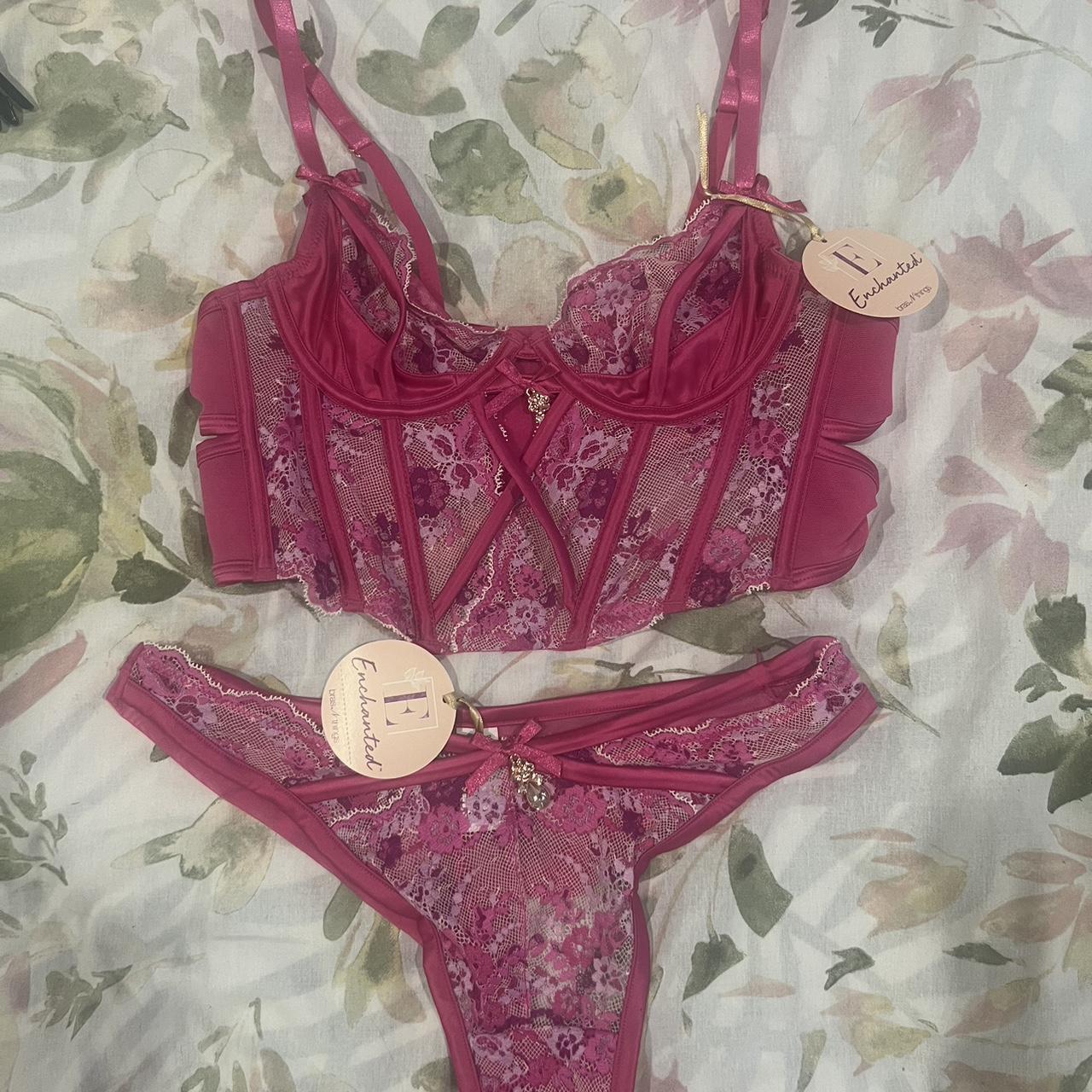 Bras n things- Enchanted Pink set Corset- 10A RRP:... - Depop