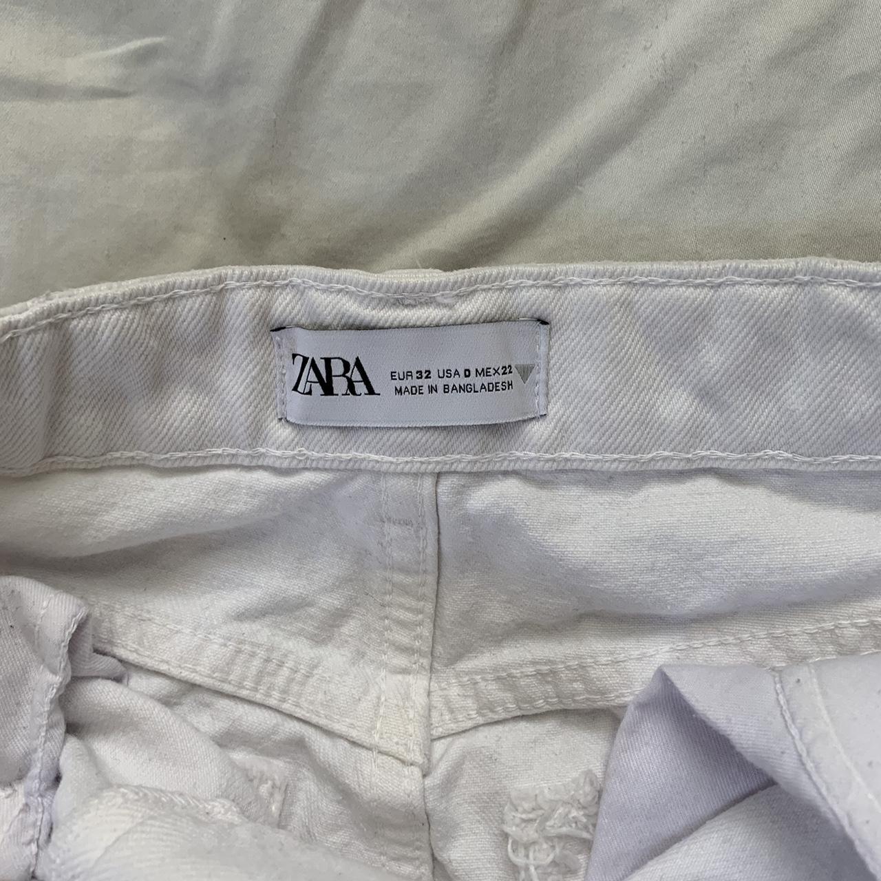 Zara Women's White Shorts | Depop