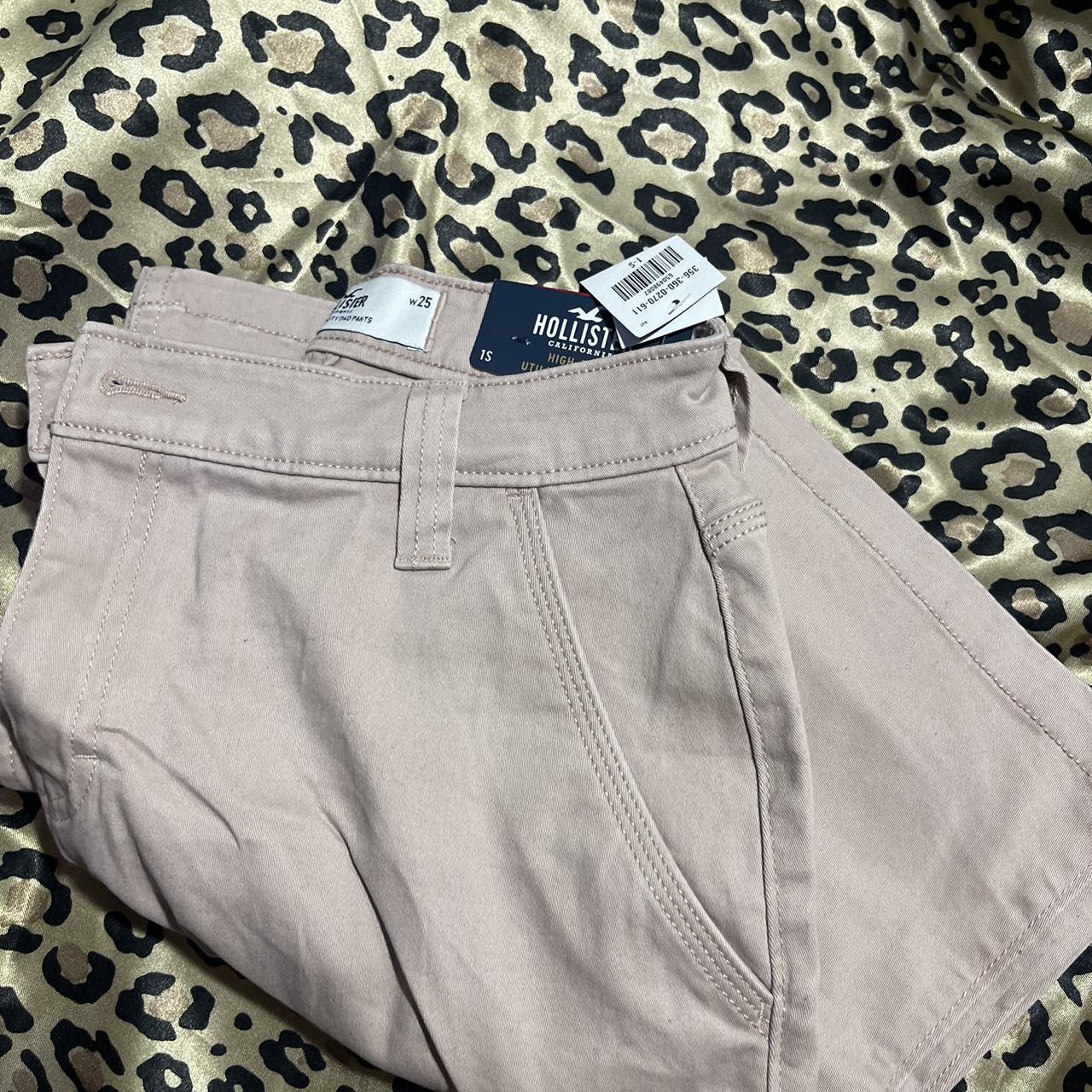 Hollister low rise dad jean in pink