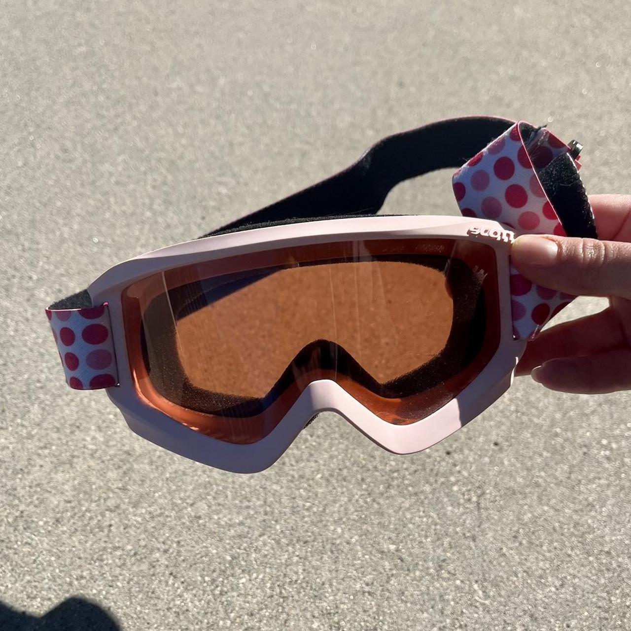 kids pink ski goggles 🤍 in great condition i’ve... Depop
