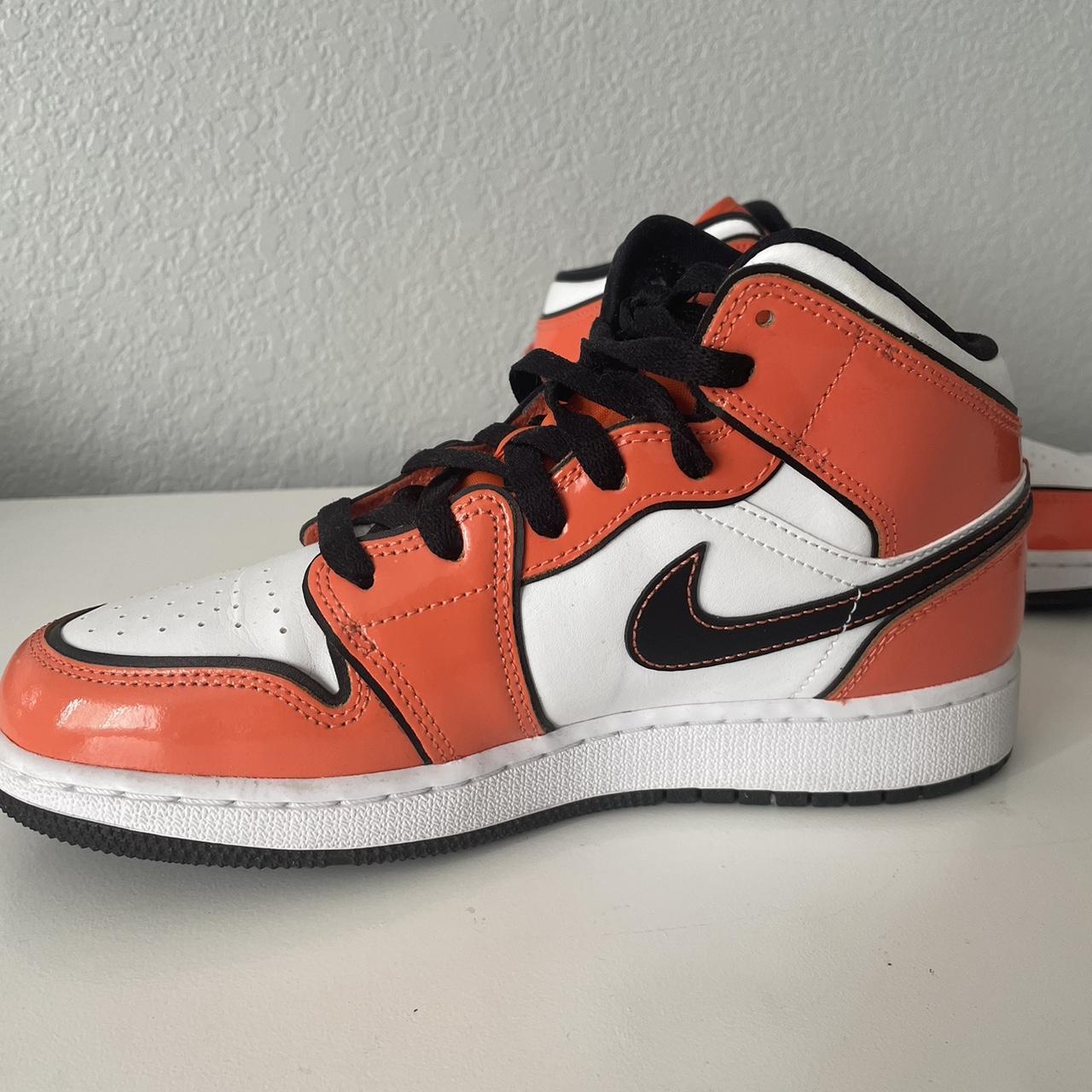 orange nike kids
