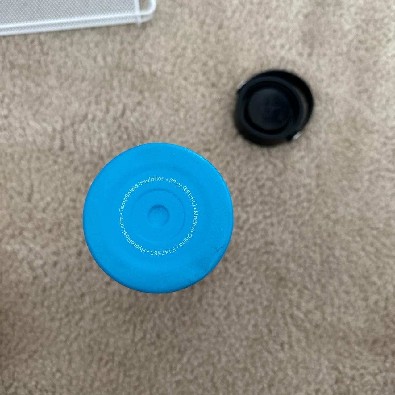 Hydro Flask Lid & Cap blue wide mouth flex - Depop