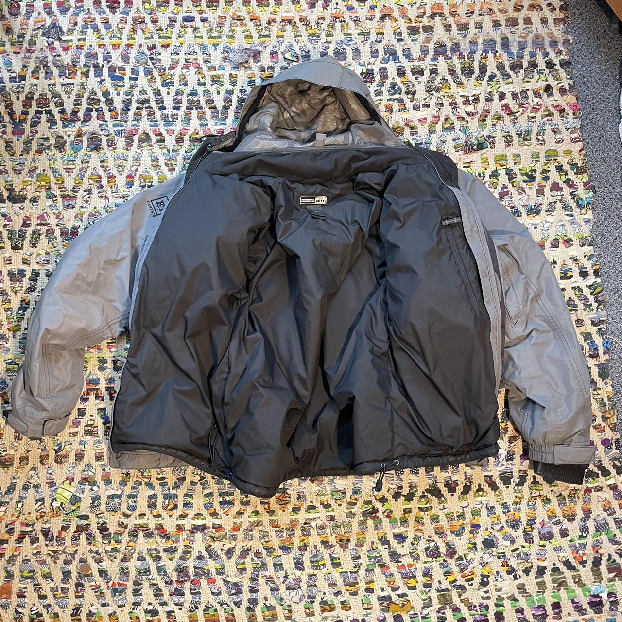 Convertible REI Puffer/Shell Jacket -crazy details... - Depop