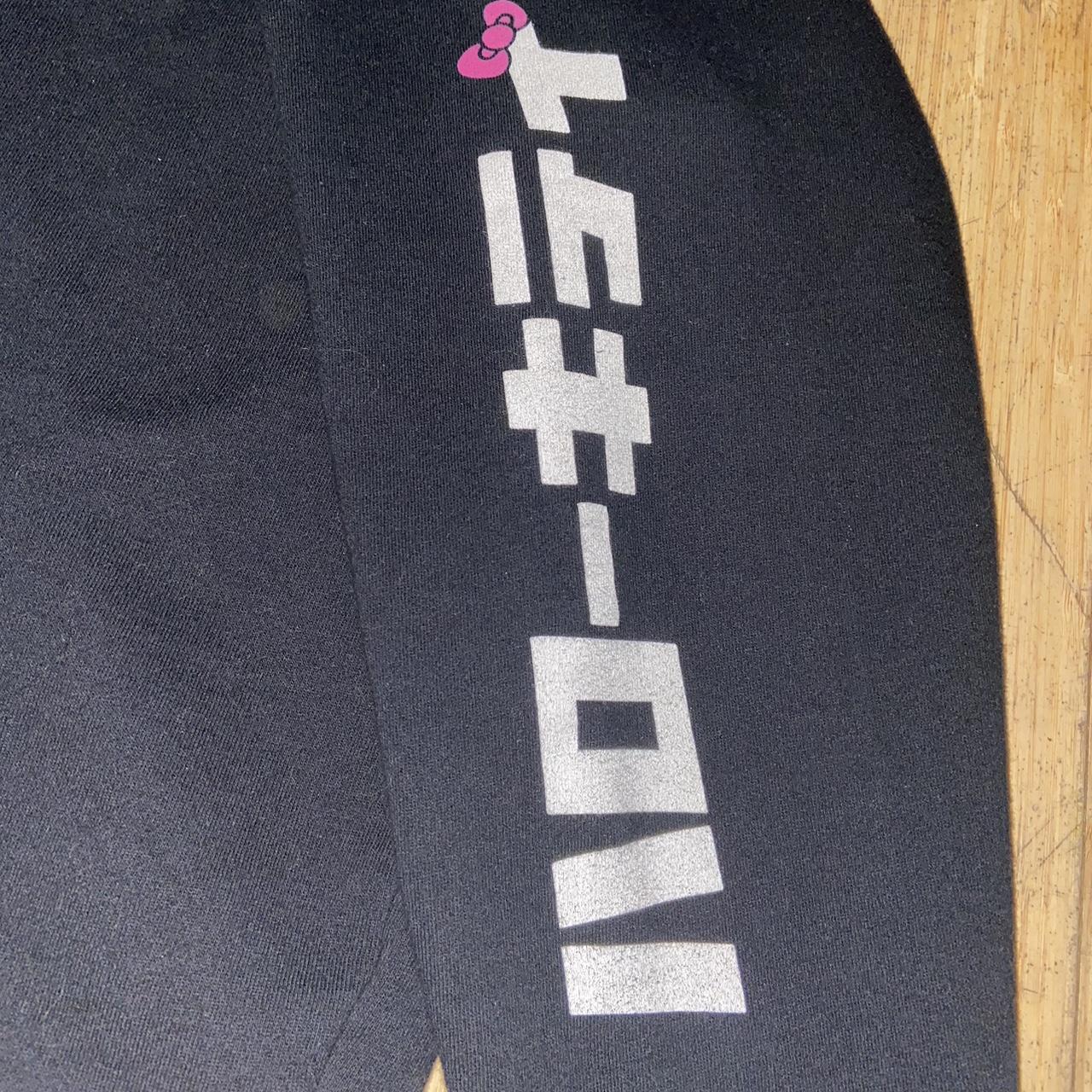 Zumiez Women's Black and Pink Sweatshirt (3)